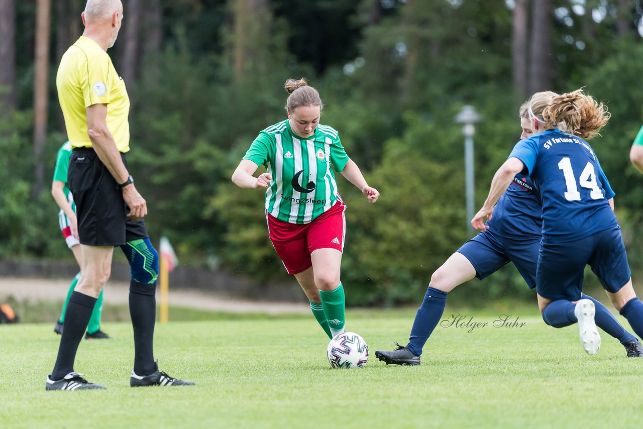 Bild 111 - F SV Boostedt - SV Fortuna St. Juergen : Ergebnis: 2:1